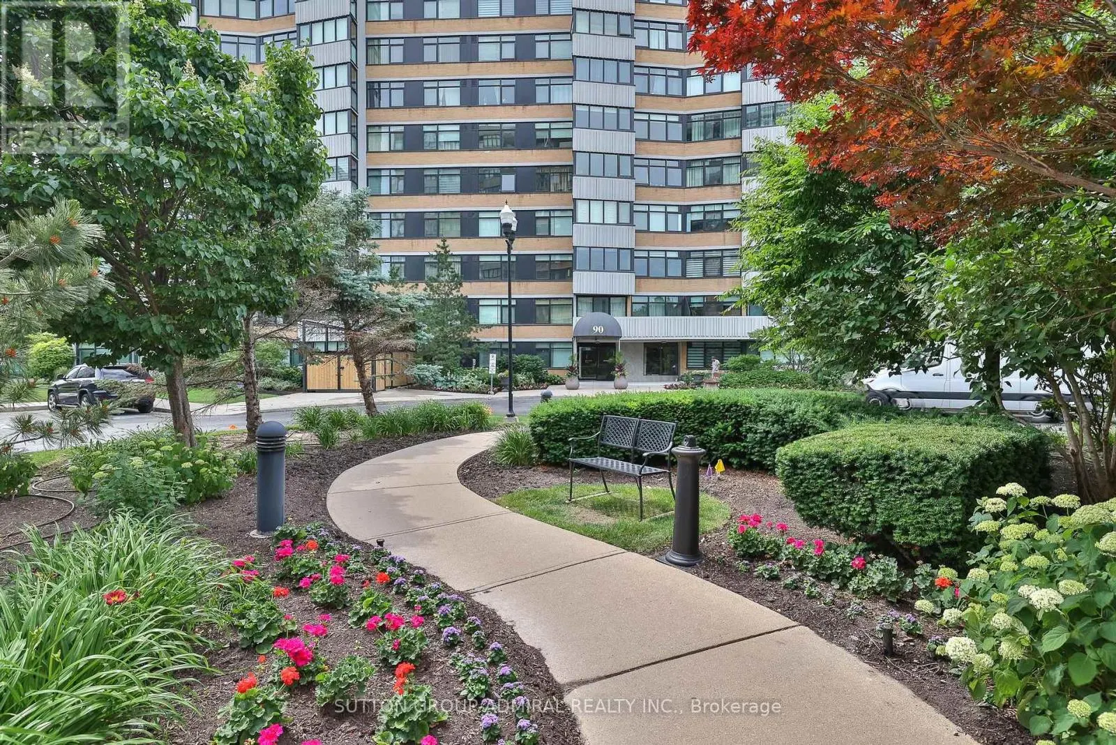 104 - 90 FISHERVILLE ROAD