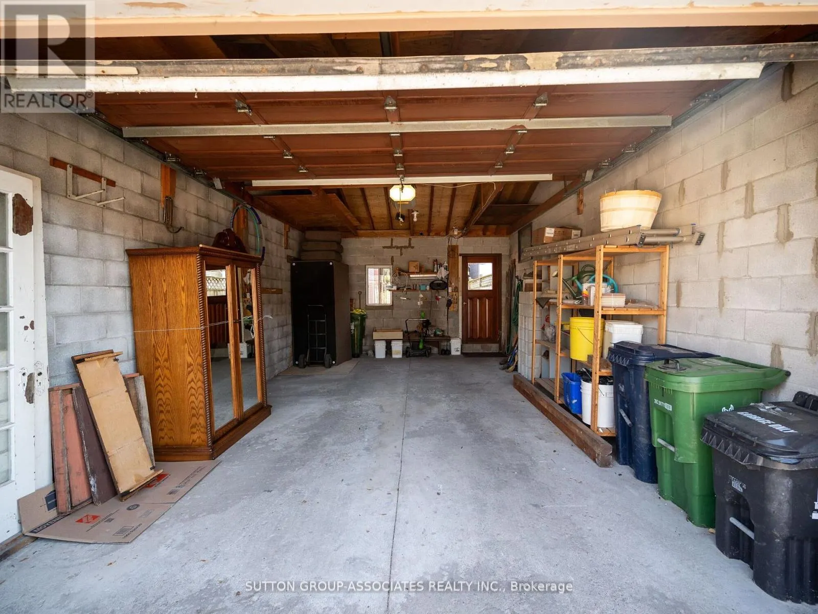 696 CRAWFORD STREET