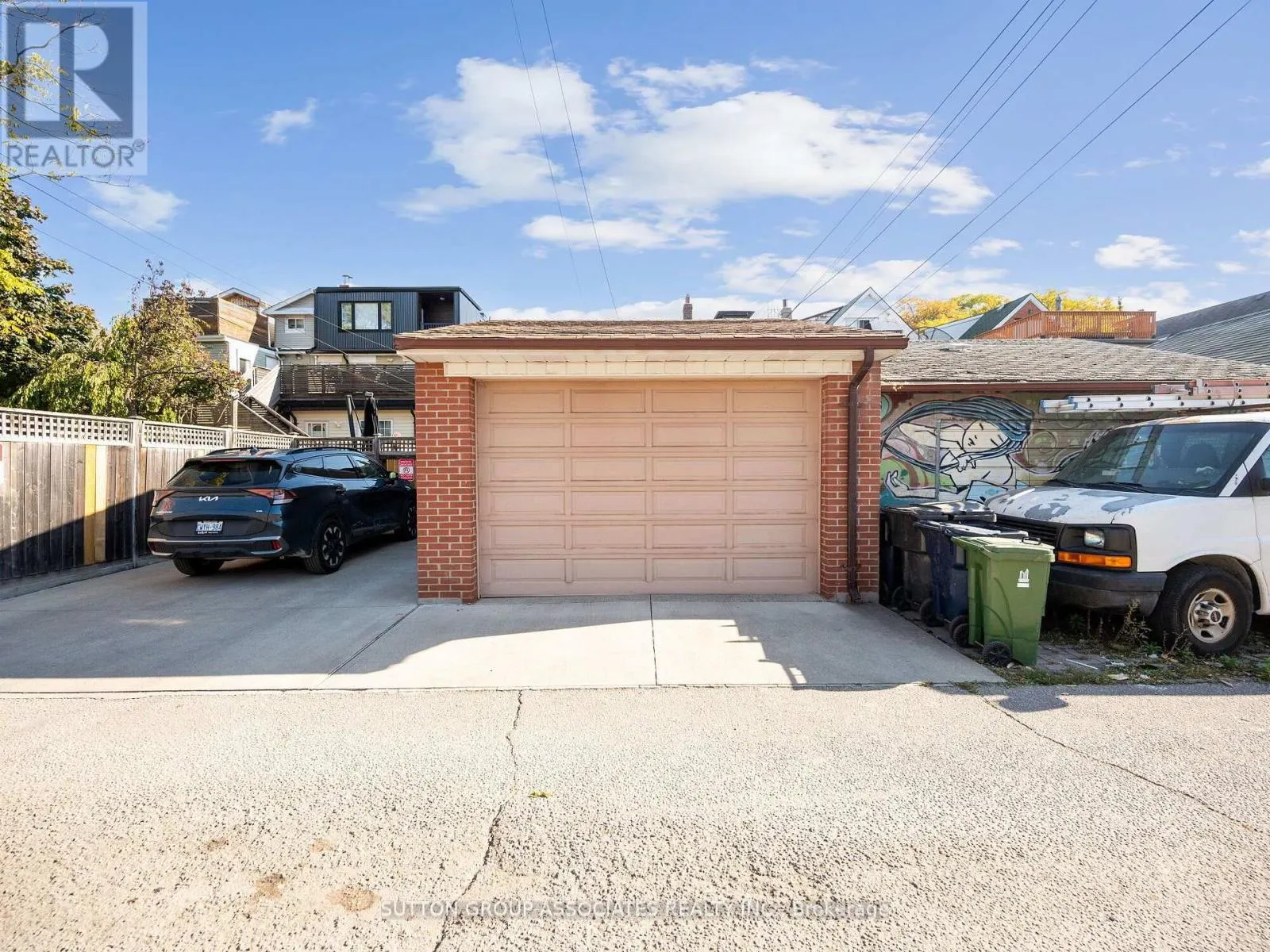 696 CRAWFORD STREET