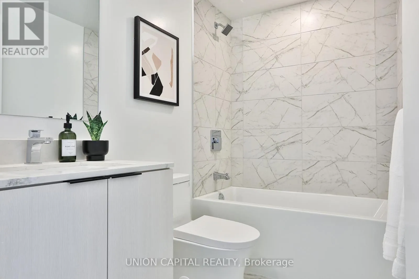 PH08 - 82 DALHOUSIE STREET