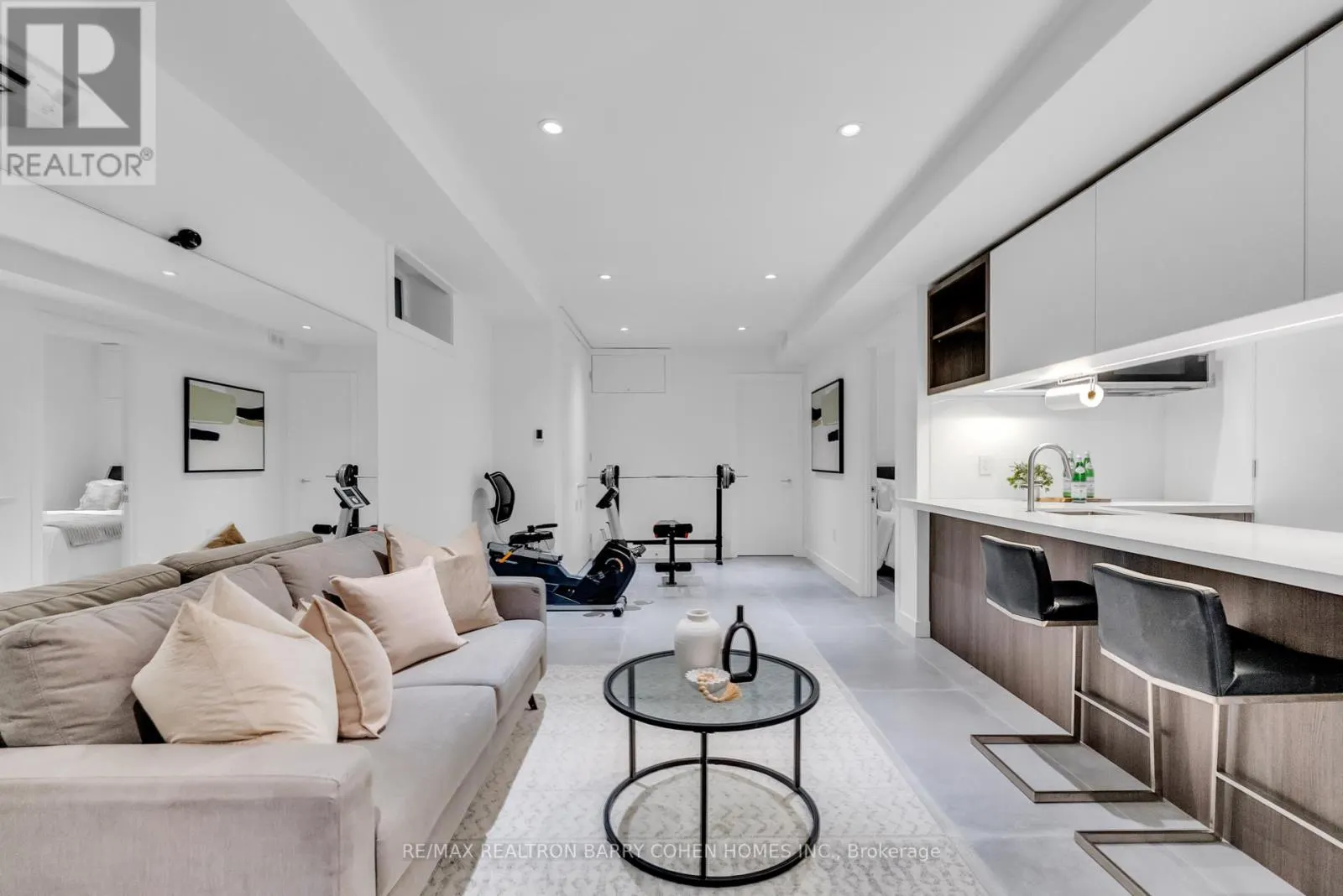 18 ASTLEY AVENUE