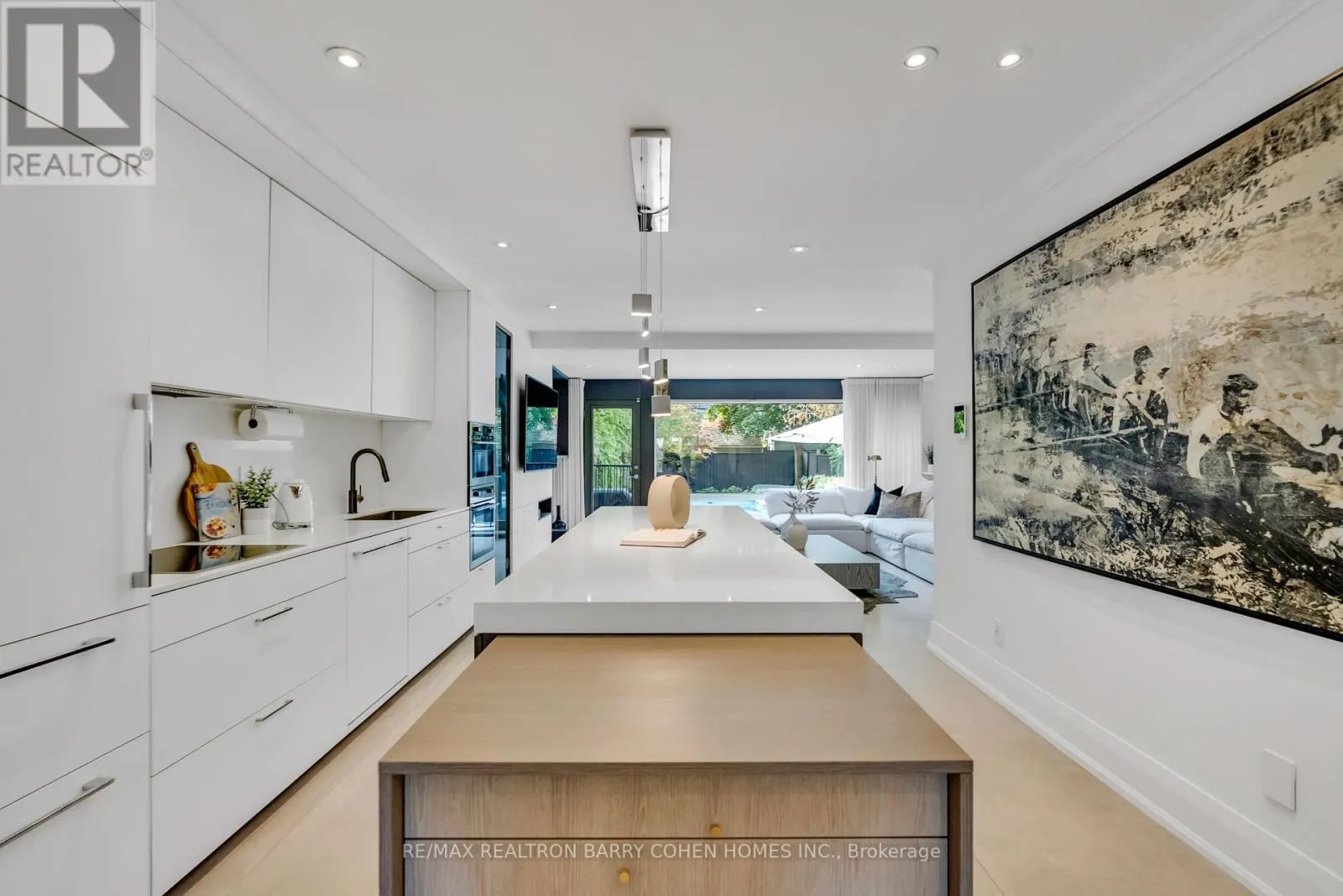 18 ASTLEY AVENUE