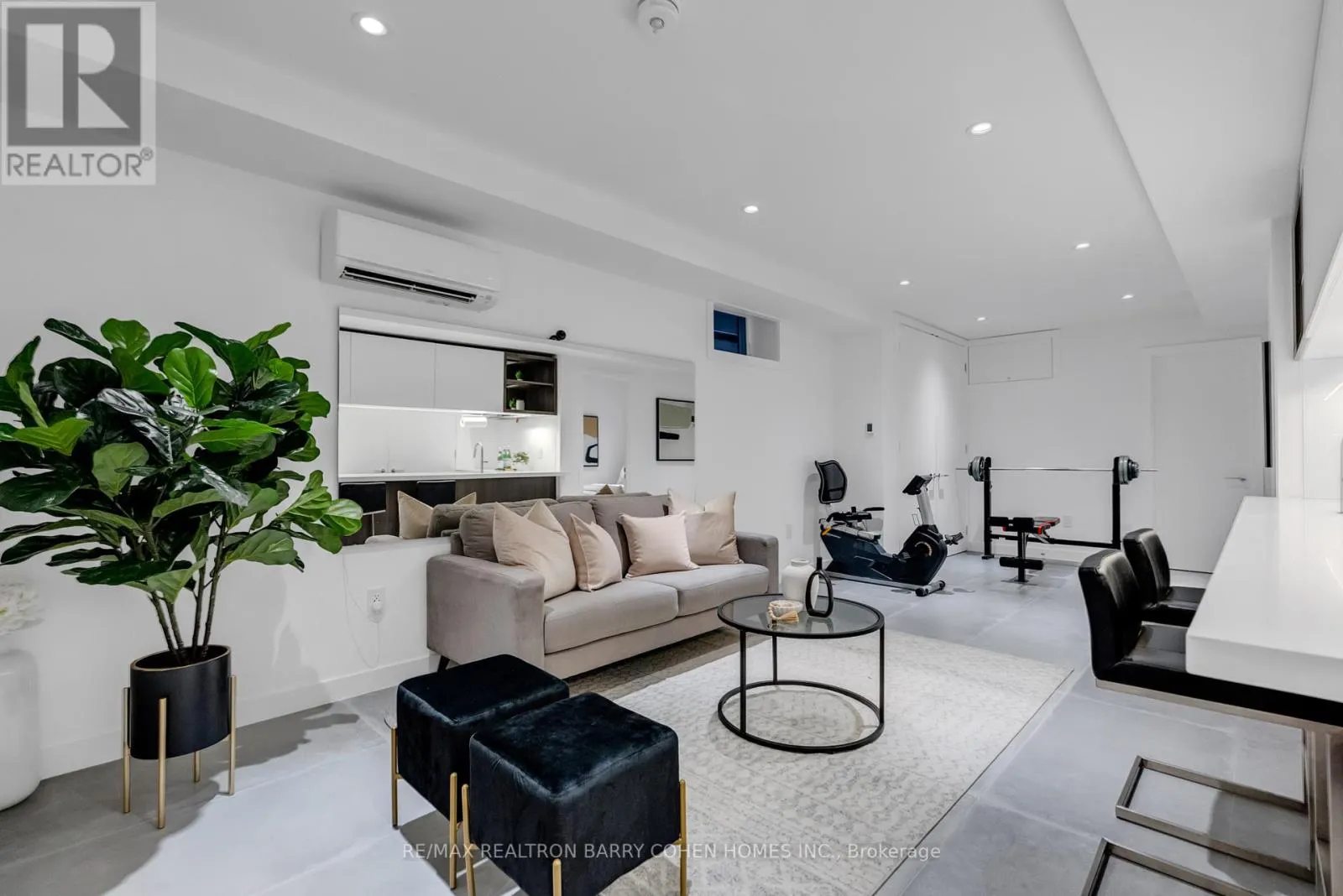 18 ASTLEY AVENUE