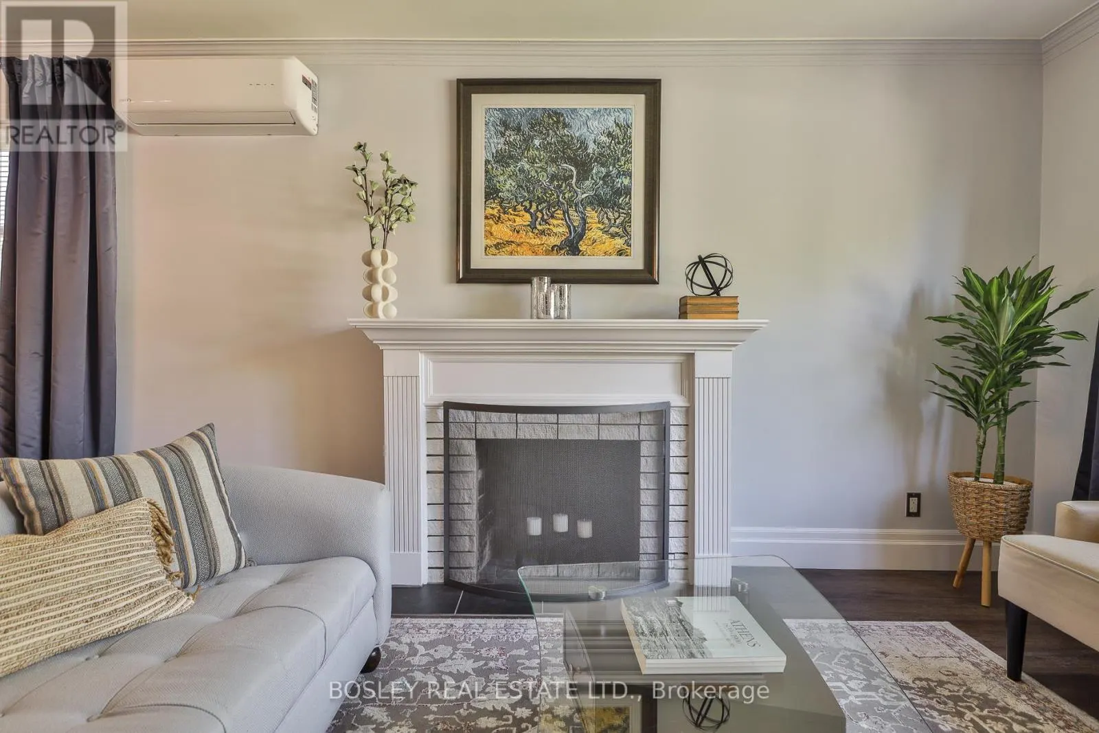 583 BROADWAY AVENUE