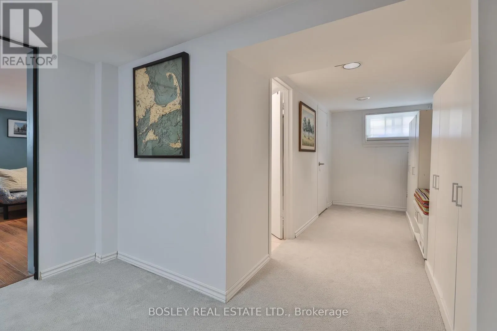 583 BROADWAY AVENUE