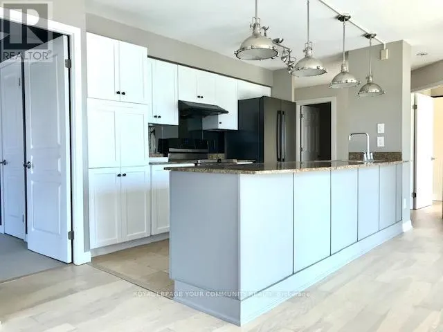1161 - 313 RICHMOND STREET E