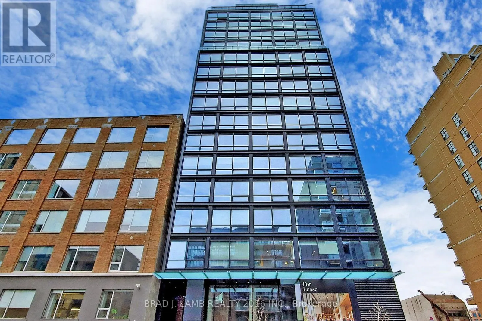 1701 - 458 RICHMOND STREET W