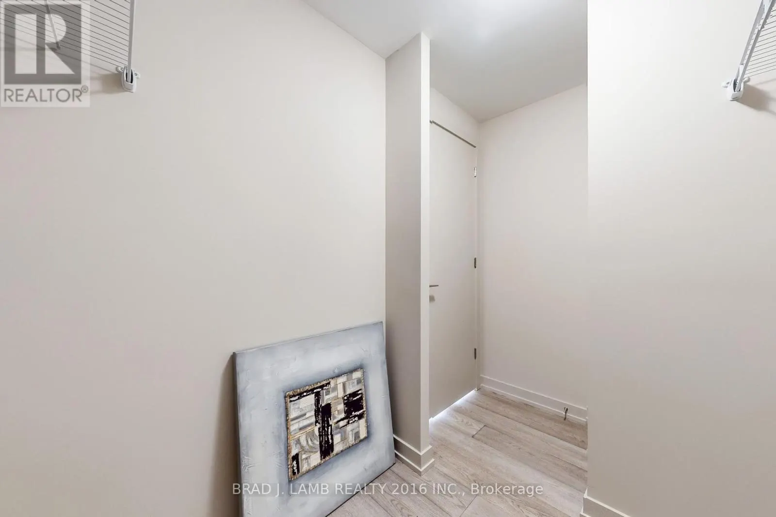1701 - 458 RICHMOND STREET W