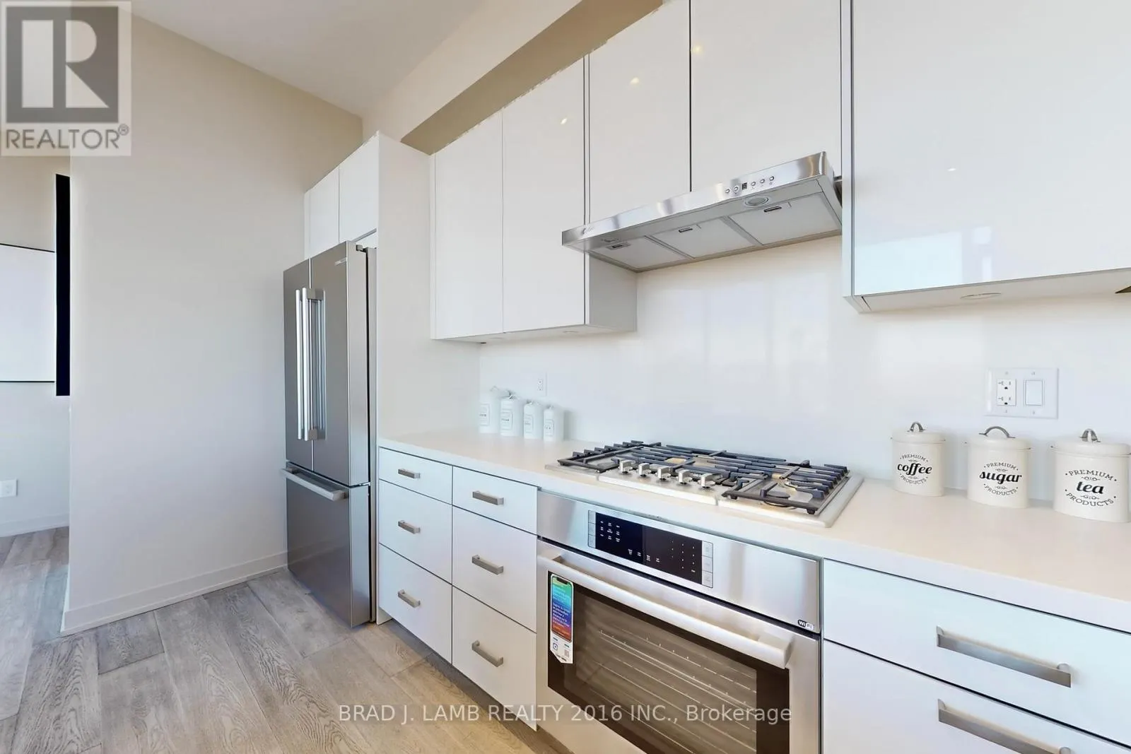 1701 - 458 RICHMOND STREET W