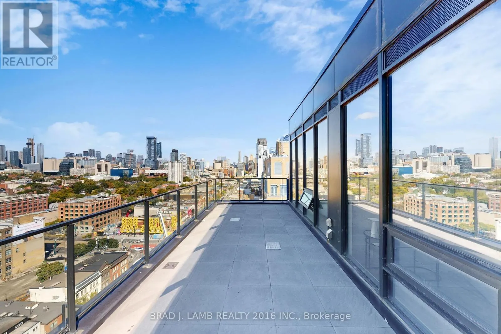 1701 - 458 RICHMOND STREET W