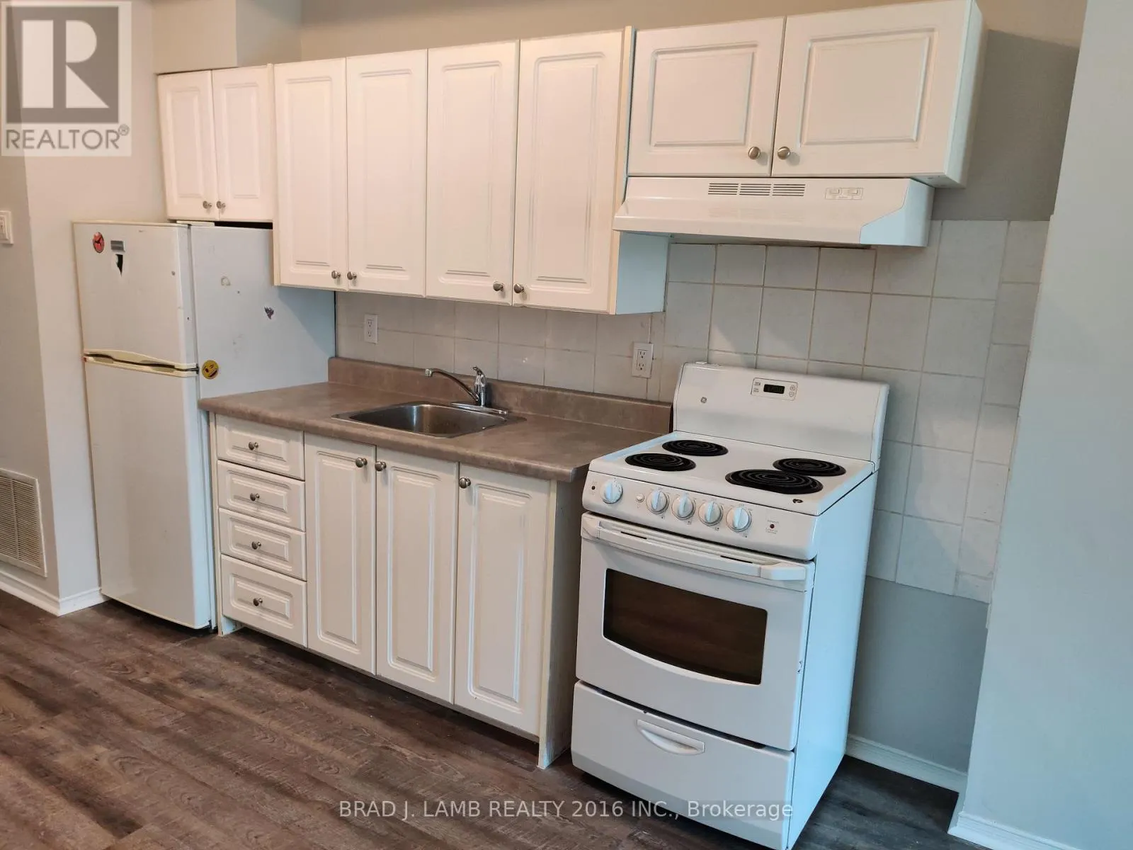 MAIN - 550 DUPONT STREET