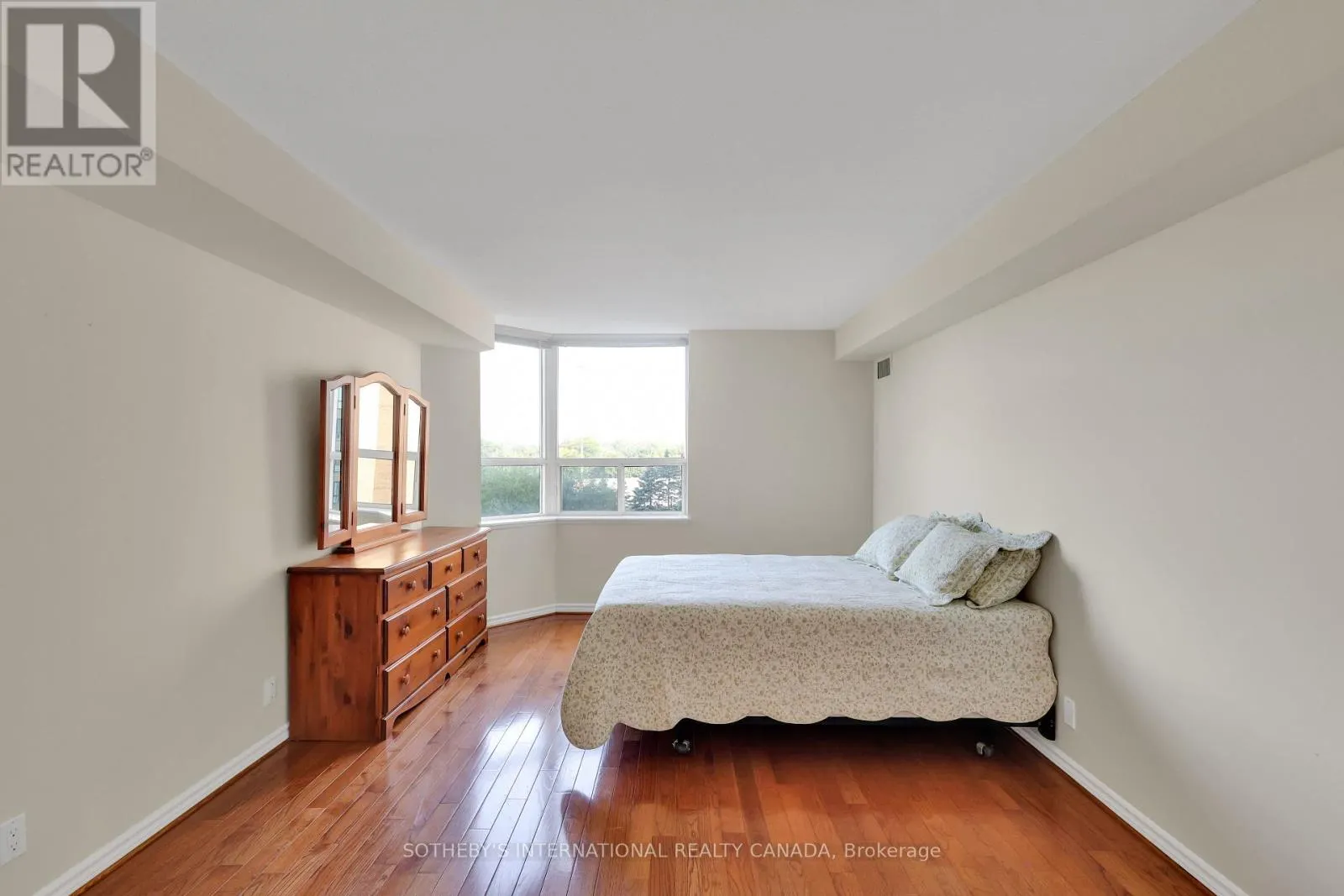 610 - 265 RIDLEY BOULEVARD