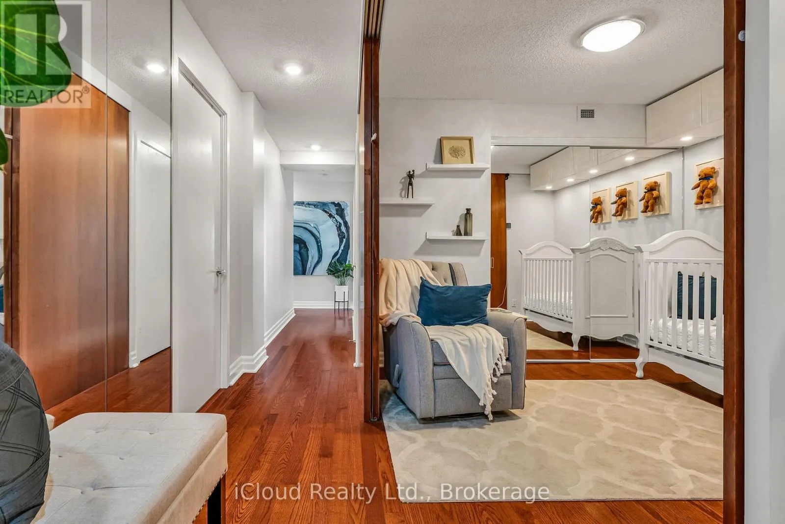 210E - 500 QUEENS QUAY W