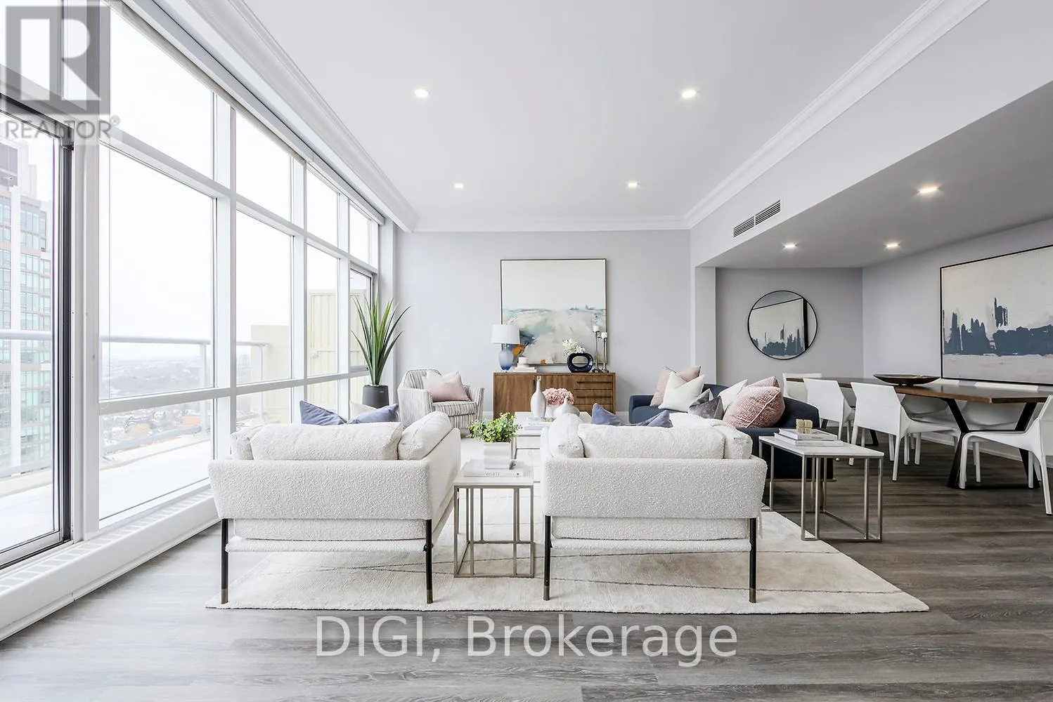 PH24 - 400 WALMER ROAD