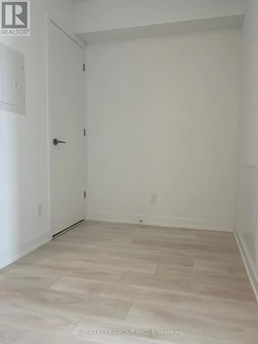 3308 - 501 YONGE STREET