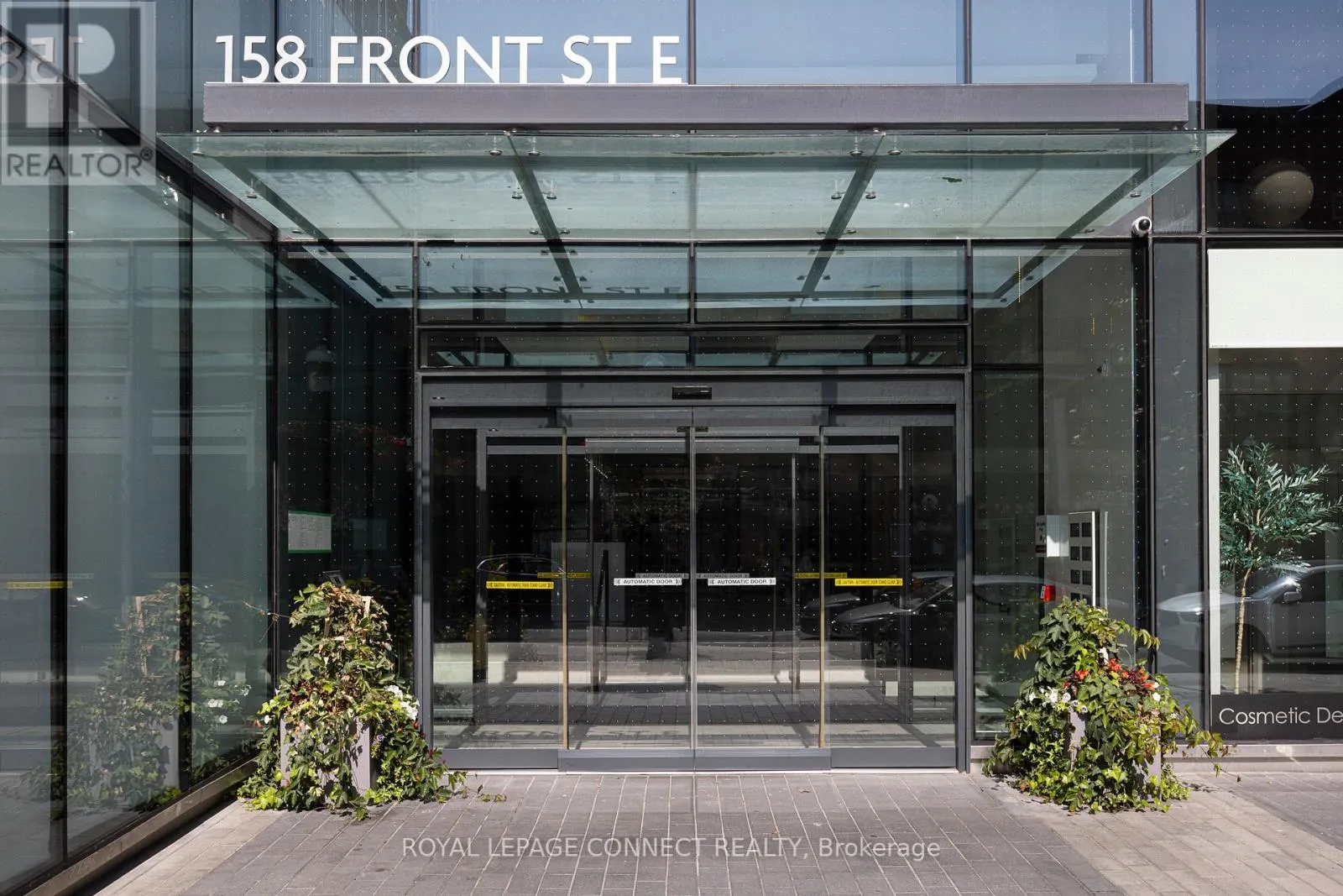 1301 - 158 FRONT STREET E