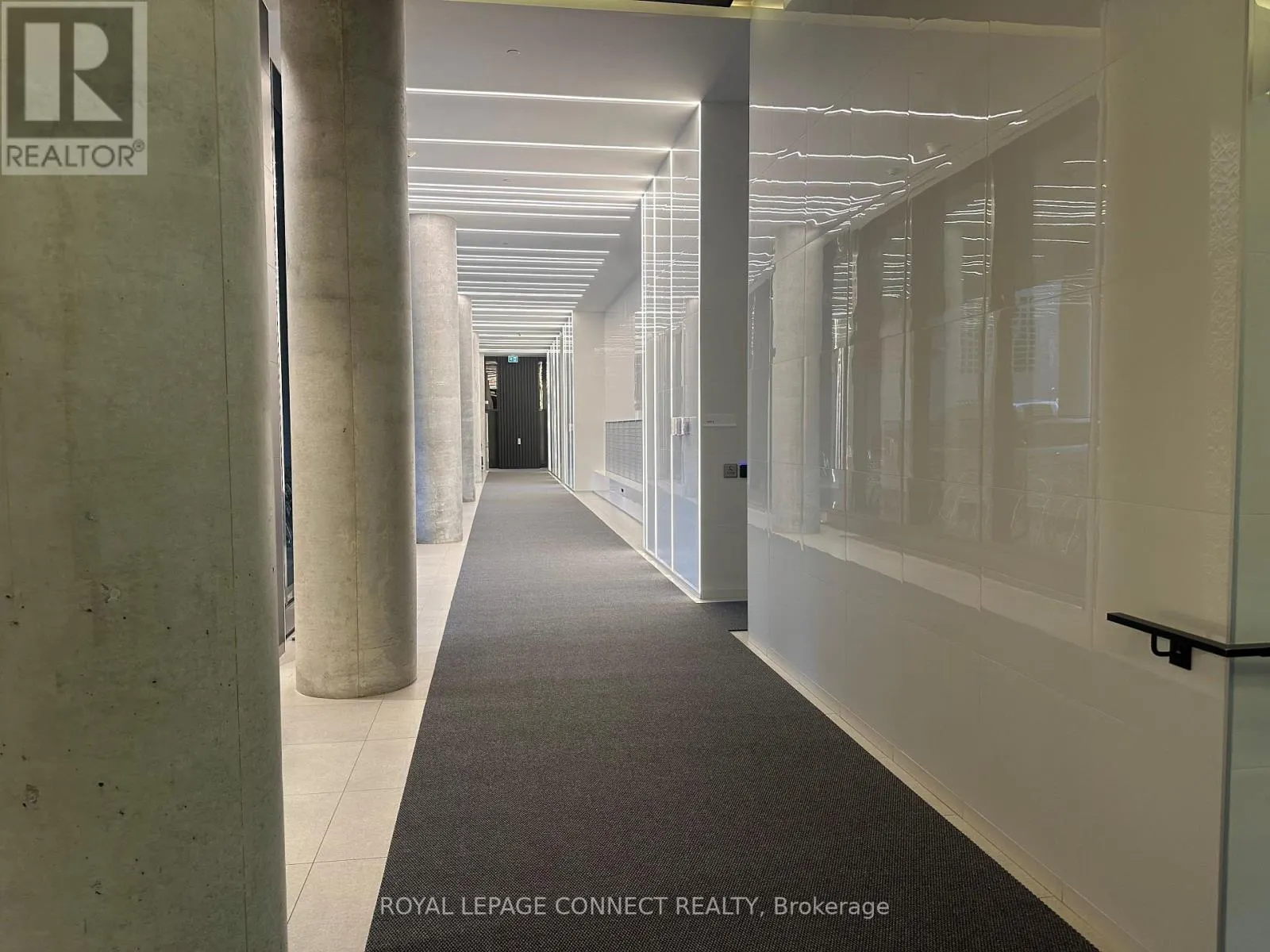 1301 - 158 FRONT STREET E