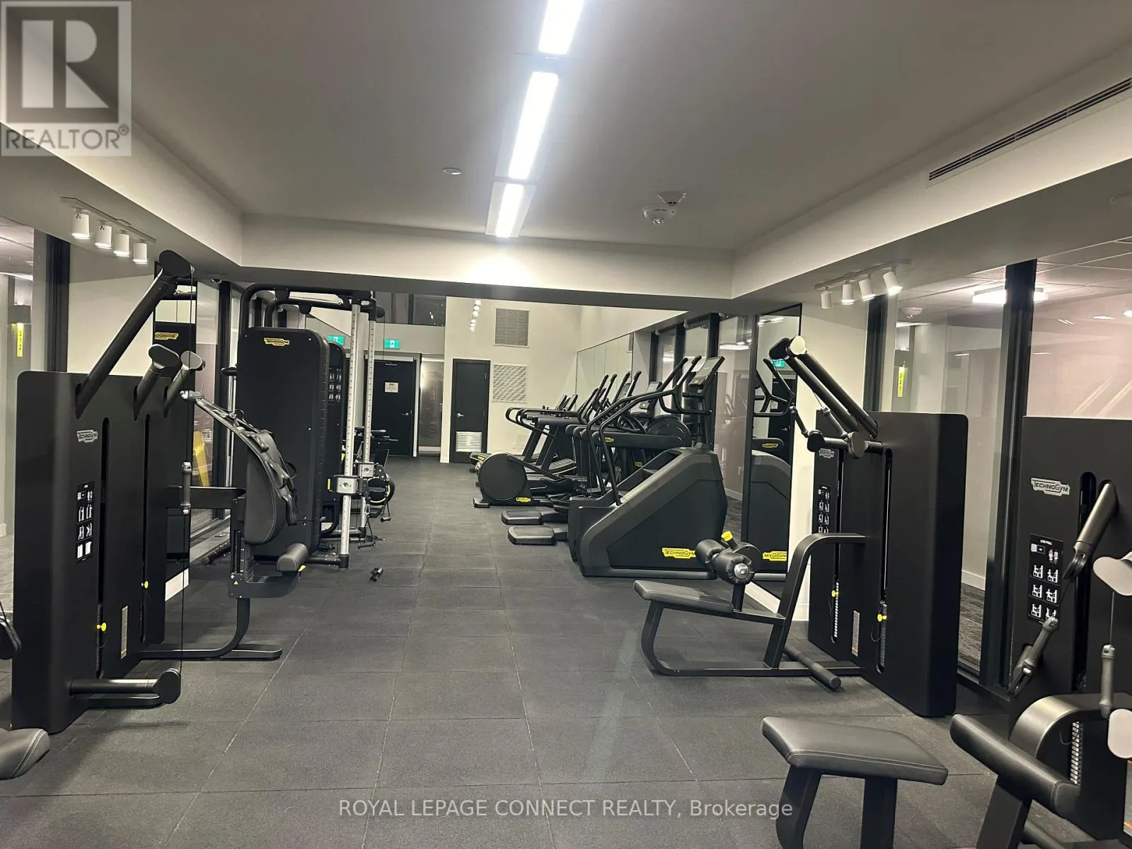 1301 - 158 FRONT STREET E