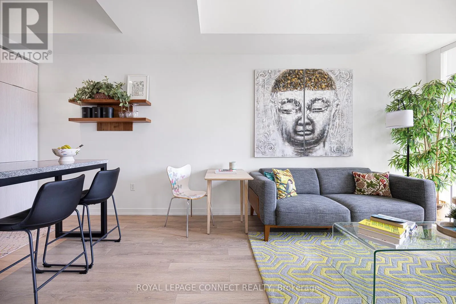 1301 - 158 FRONT STREET E