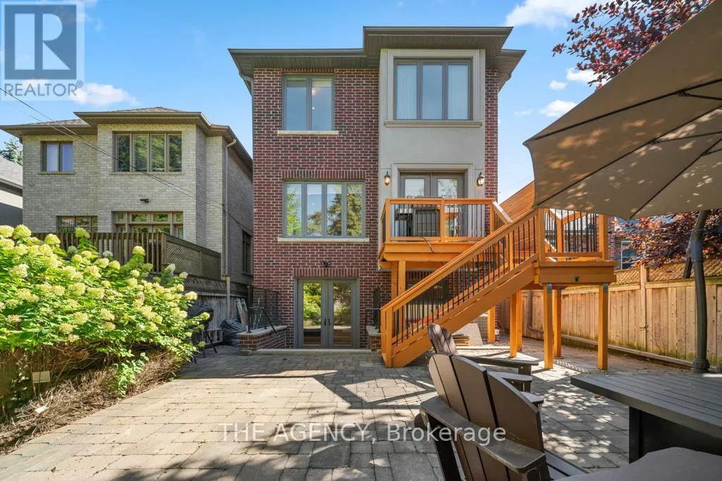 12 DUNBLAINE AVENUE