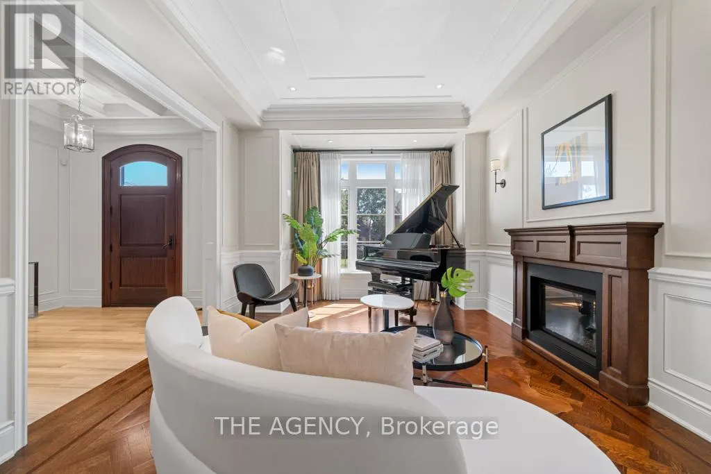 12 DUNBLAINE AVENUE