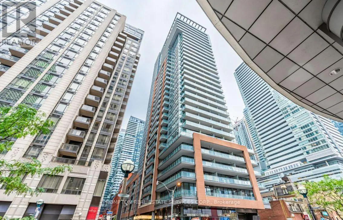 207 - 8 MERCER STREET