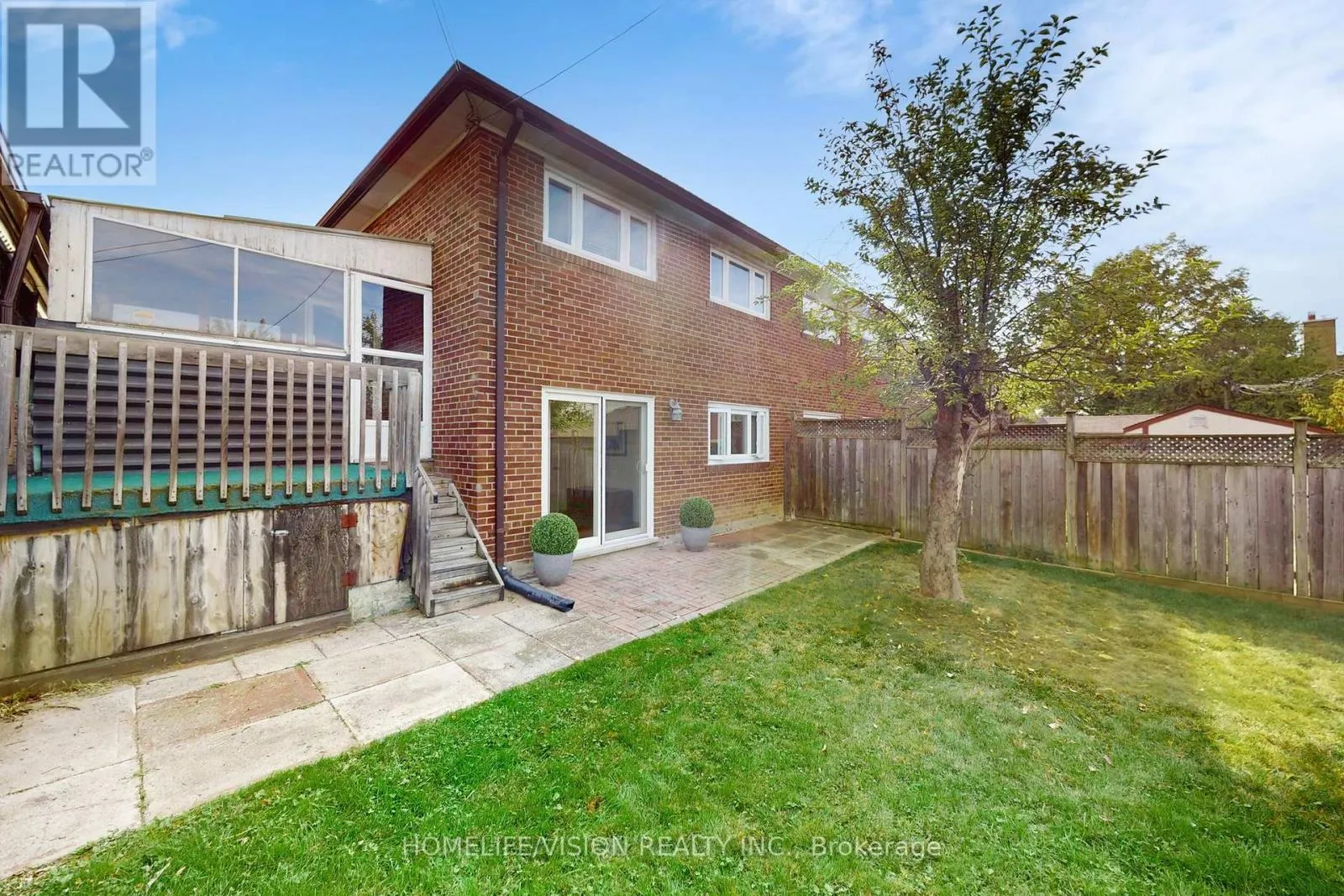 54 PINEBROOK AVENUE