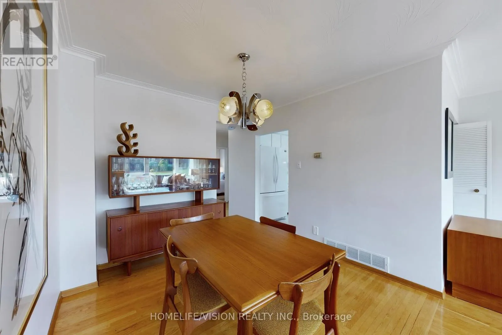 54 PINEBROOK AVENUE