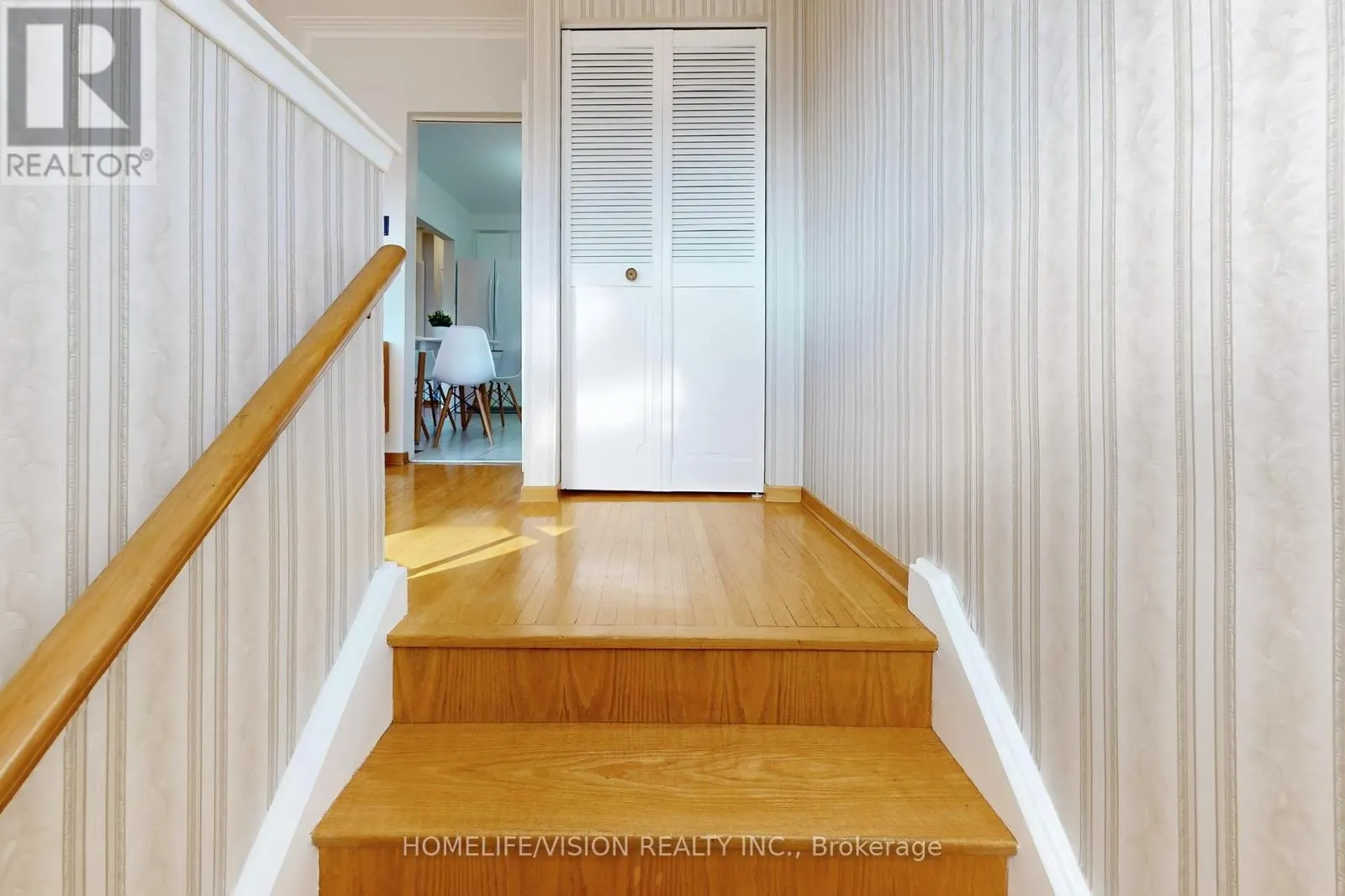 54 PINEBROOK AVENUE