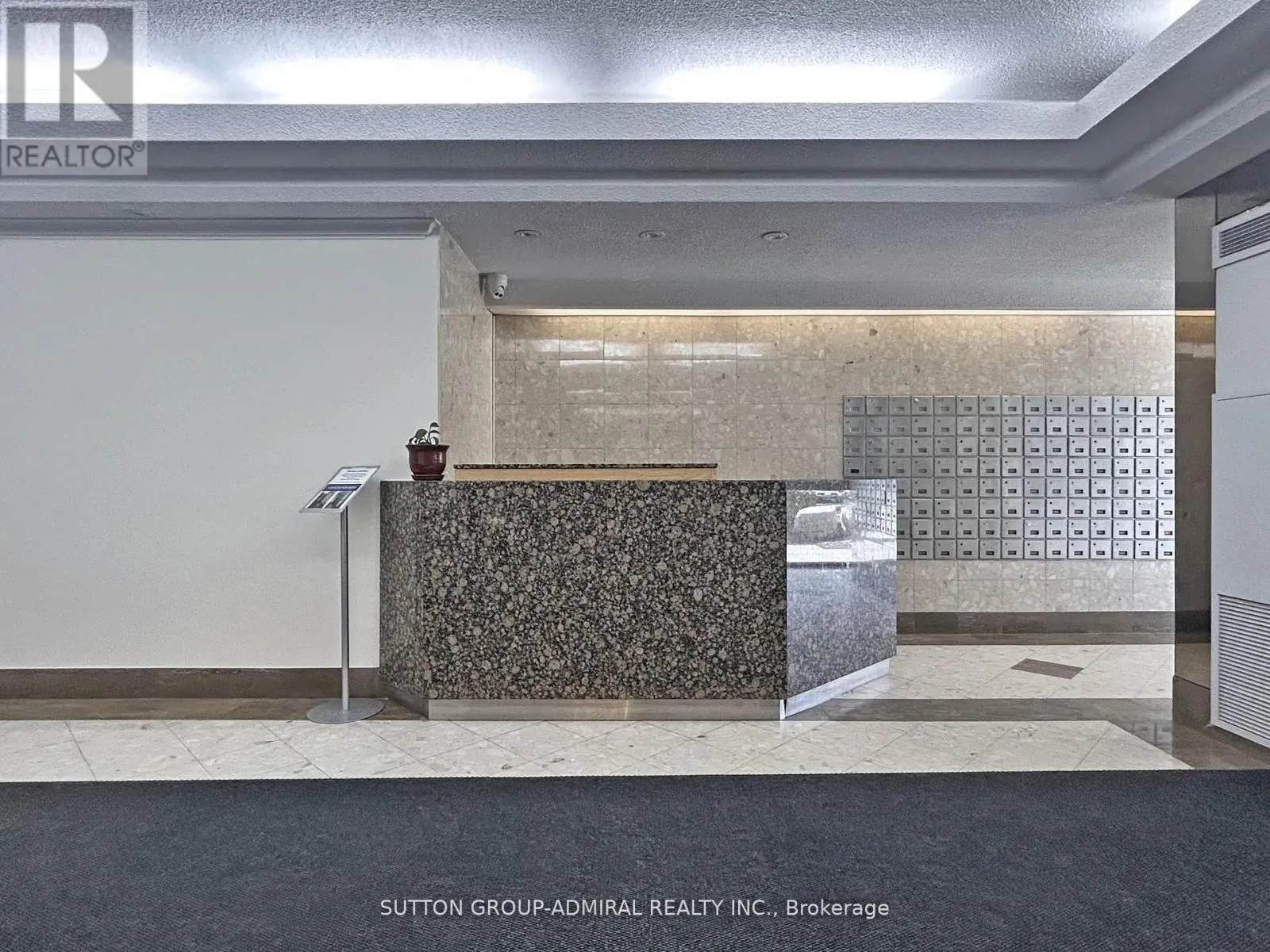 1204 - 100 ANTIBES DRIVE
