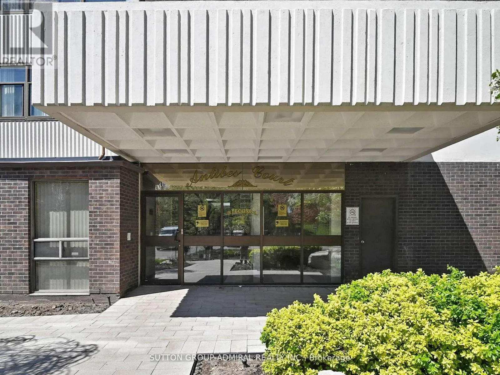 1204 - 100 ANTIBES DRIVE