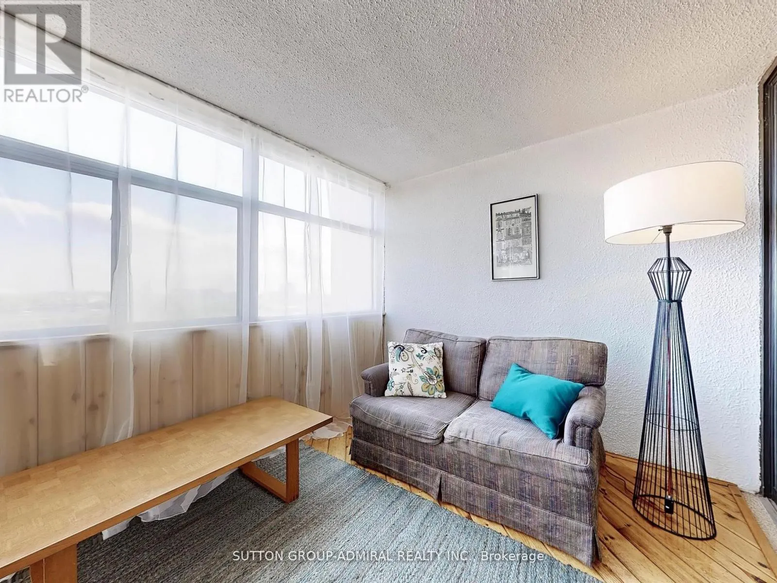 1204 - 100 ANTIBES DRIVE