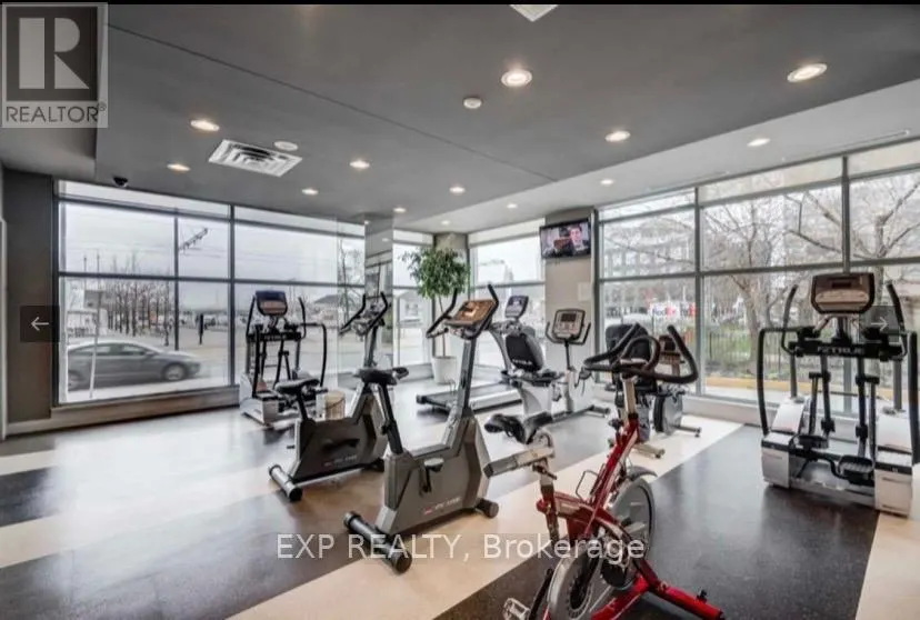 705 - 228 QUEENS QUAY W