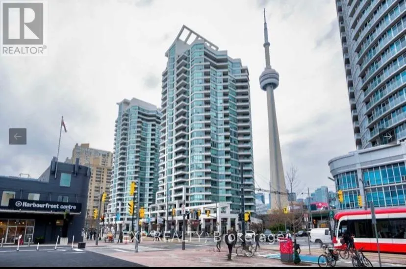 705 - 228 QUEENS QUAY W
