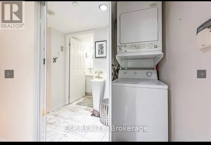 705 - 228 QUEENS QUAY W