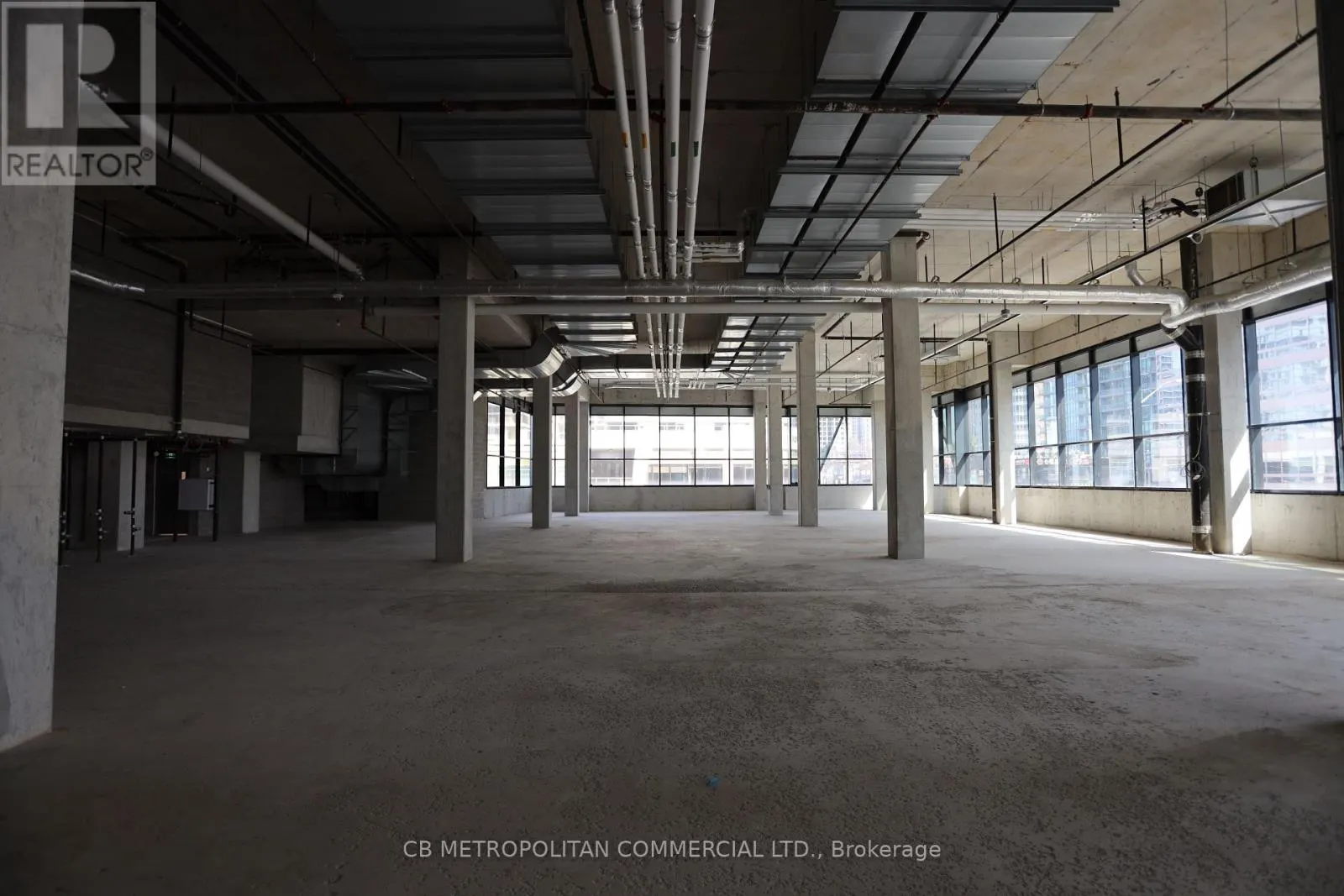 UPPER MARKET - 5250 YONGE STREET