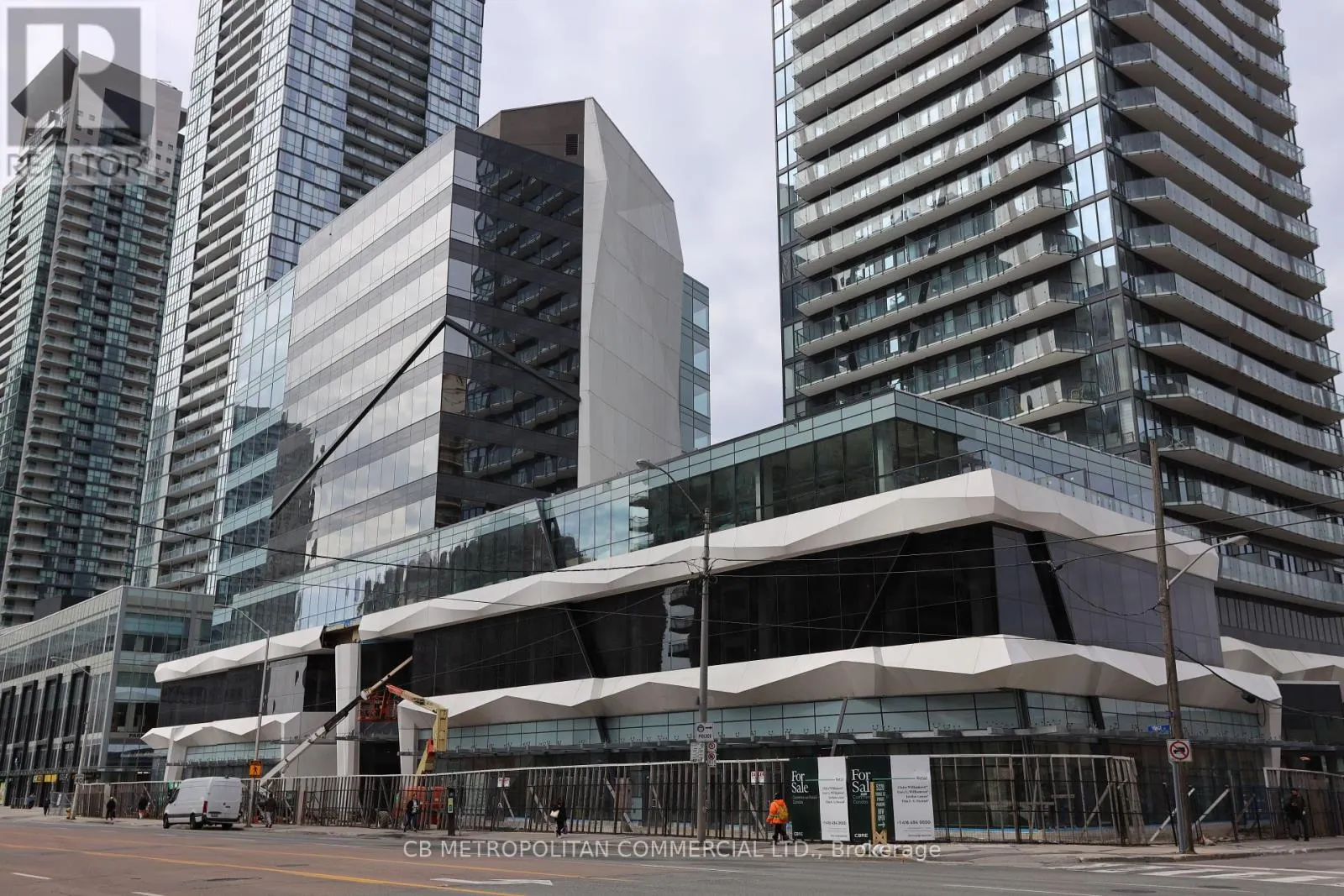 UPPER MARKET - 5250 YONGE STREET