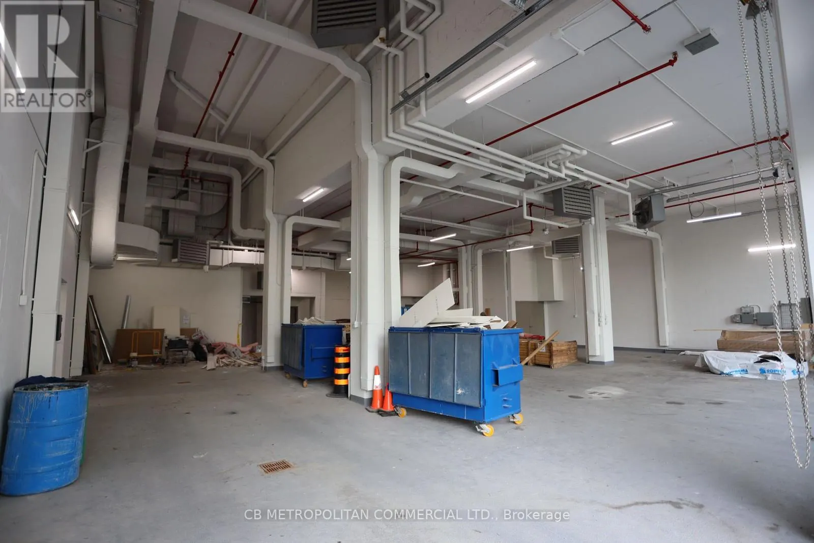 UPPER MARKET - 5250 YONGE STREET