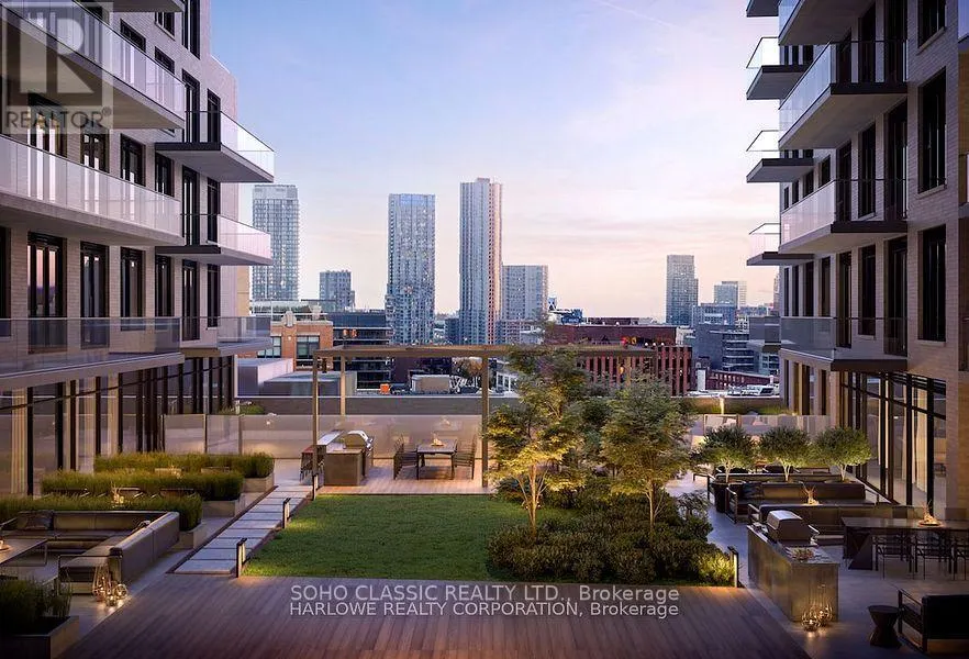 512 - 543 RICHMOND STREET W