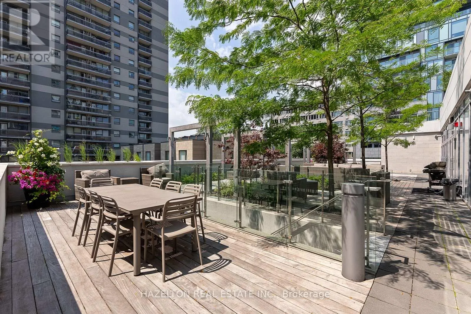 211 - 170 AVENUE ROAD