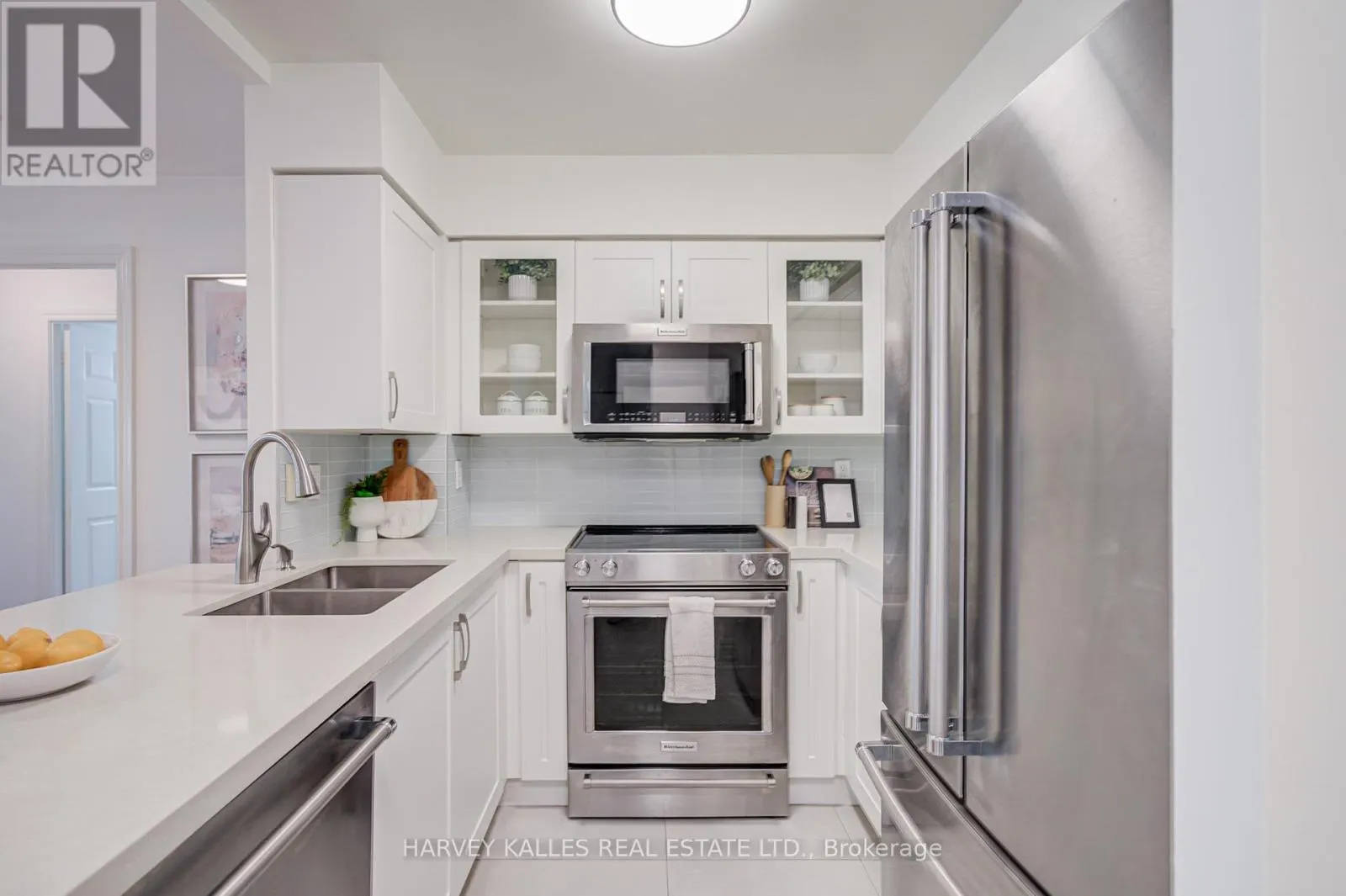 210 - 260 MERTON STREET