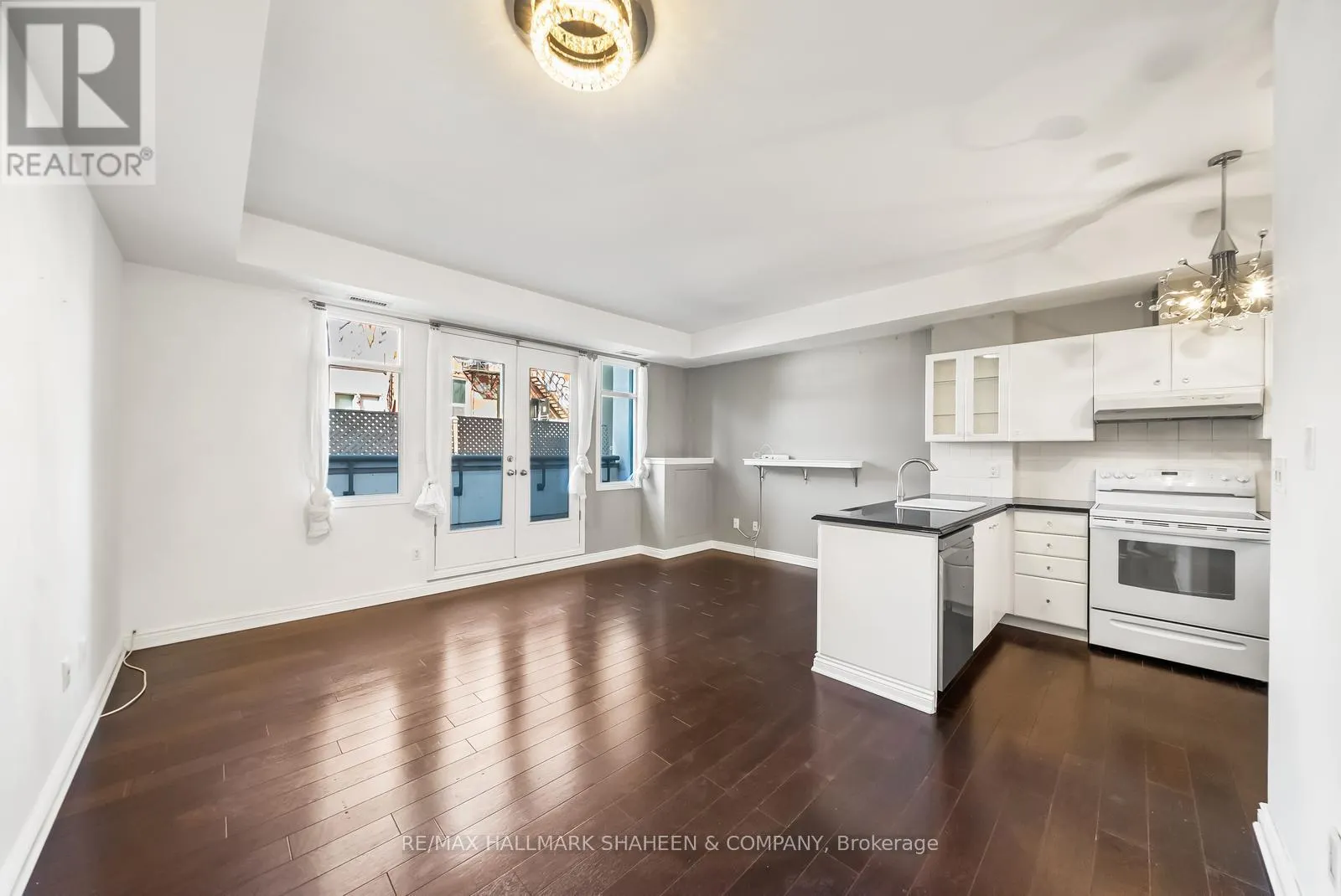 331 - 500 RICHMOND STREET W