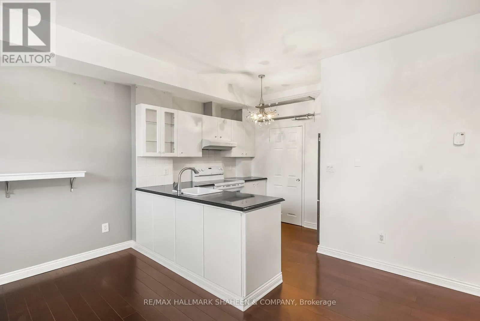 331 - 500 RICHMOND STREET W