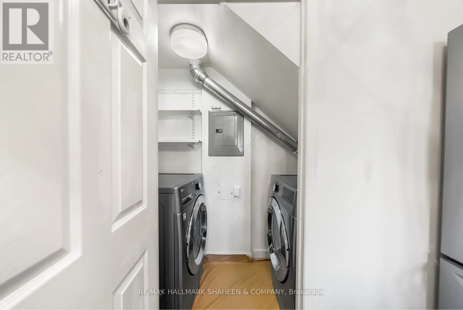 331 - 500 RICHMOND STREET W