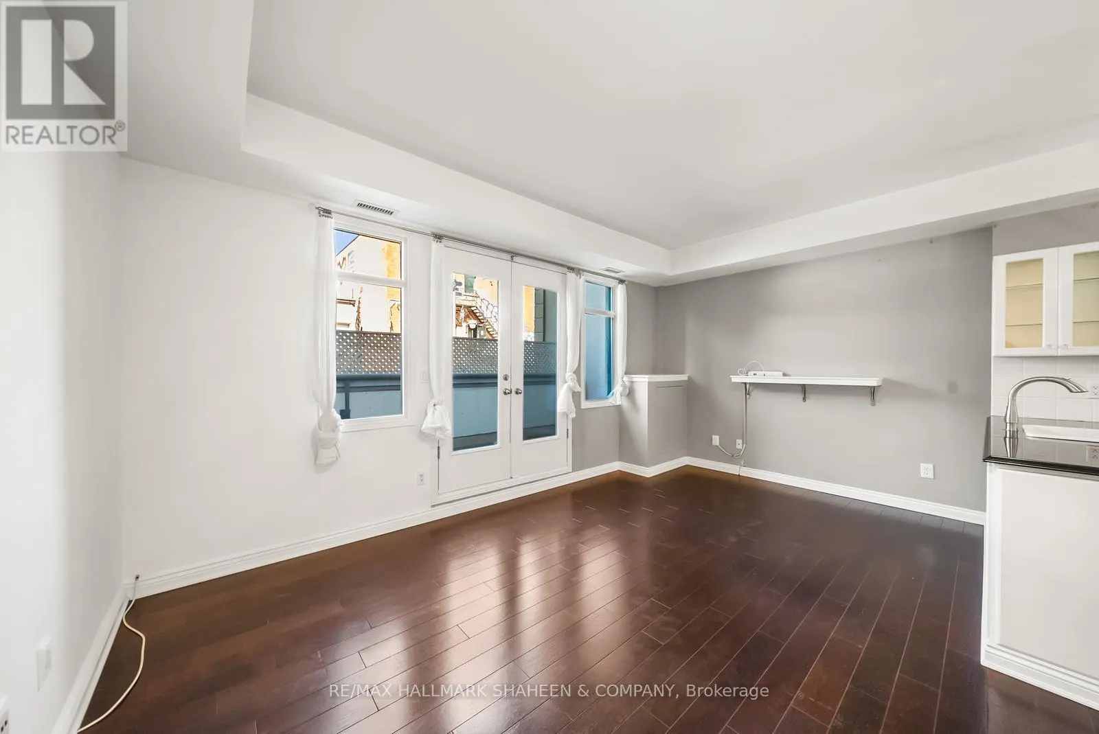 331 - 500 RICHMOND STREET W