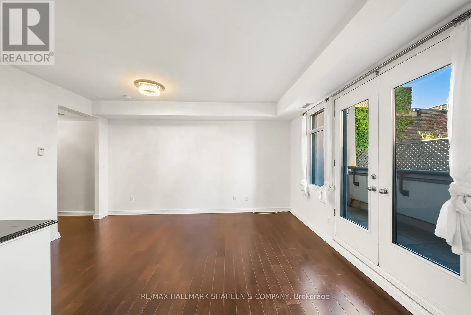 331 - 500 RICHMOND STREET W