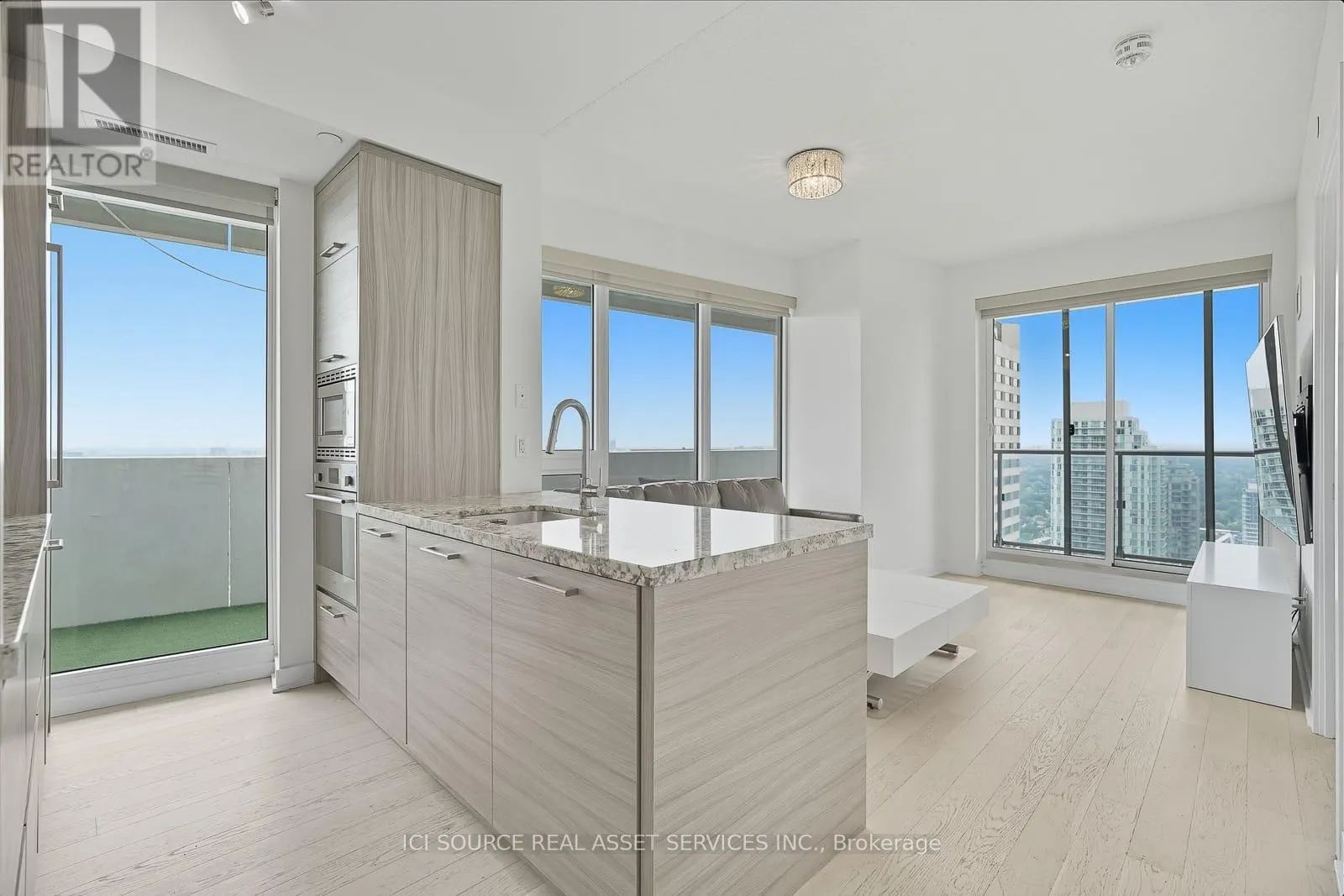 3109 - 2221 YONGE STREET