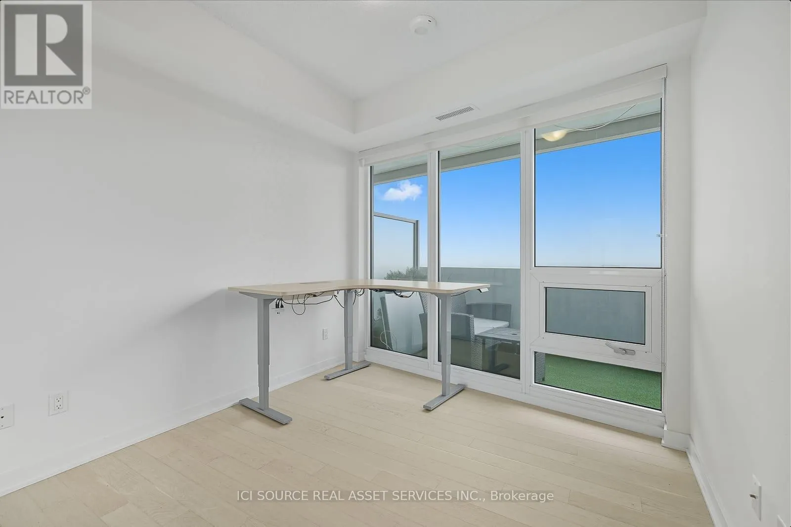 3109 - 2221 YONGE STREET