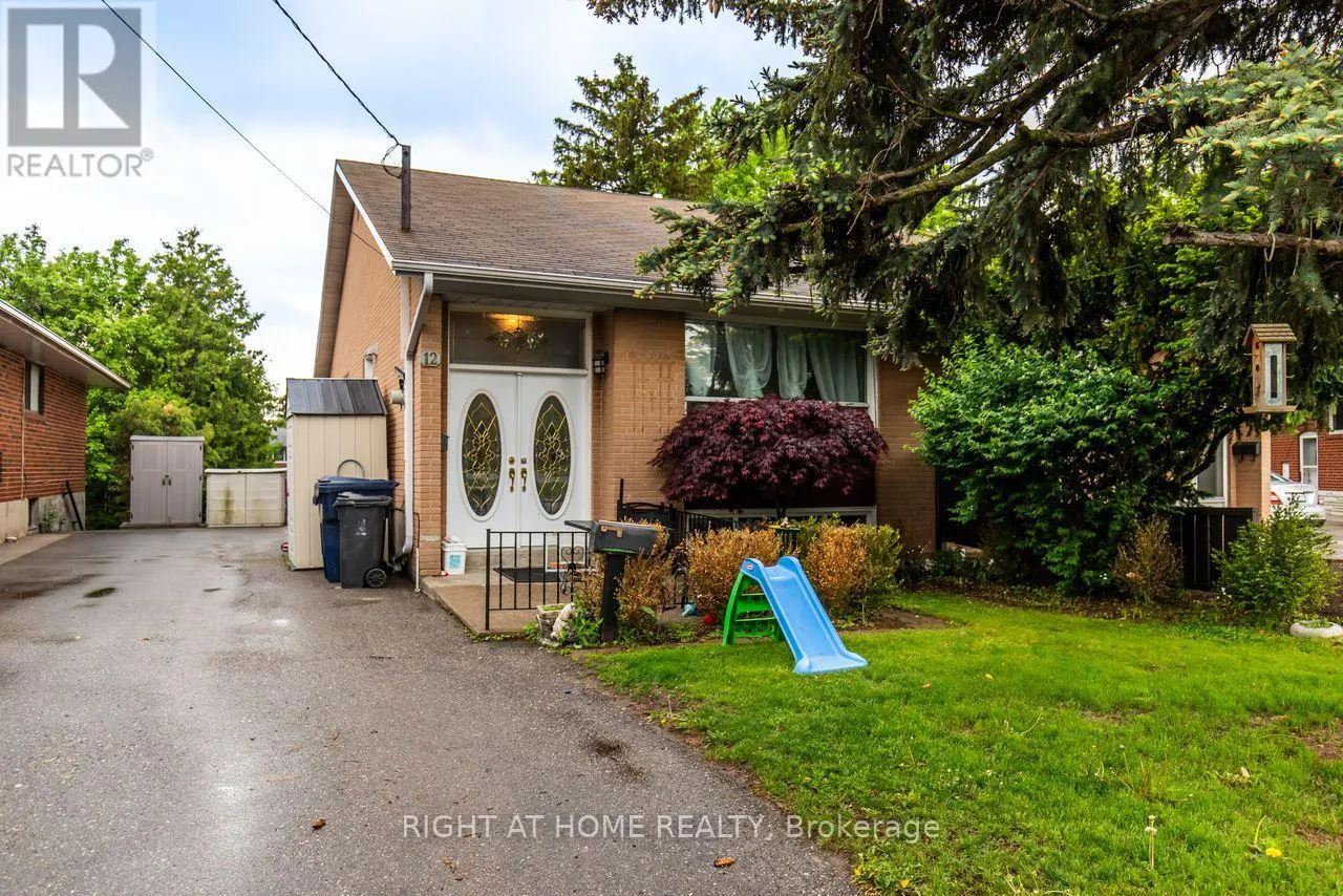 12 MURELLEN CRESCENT