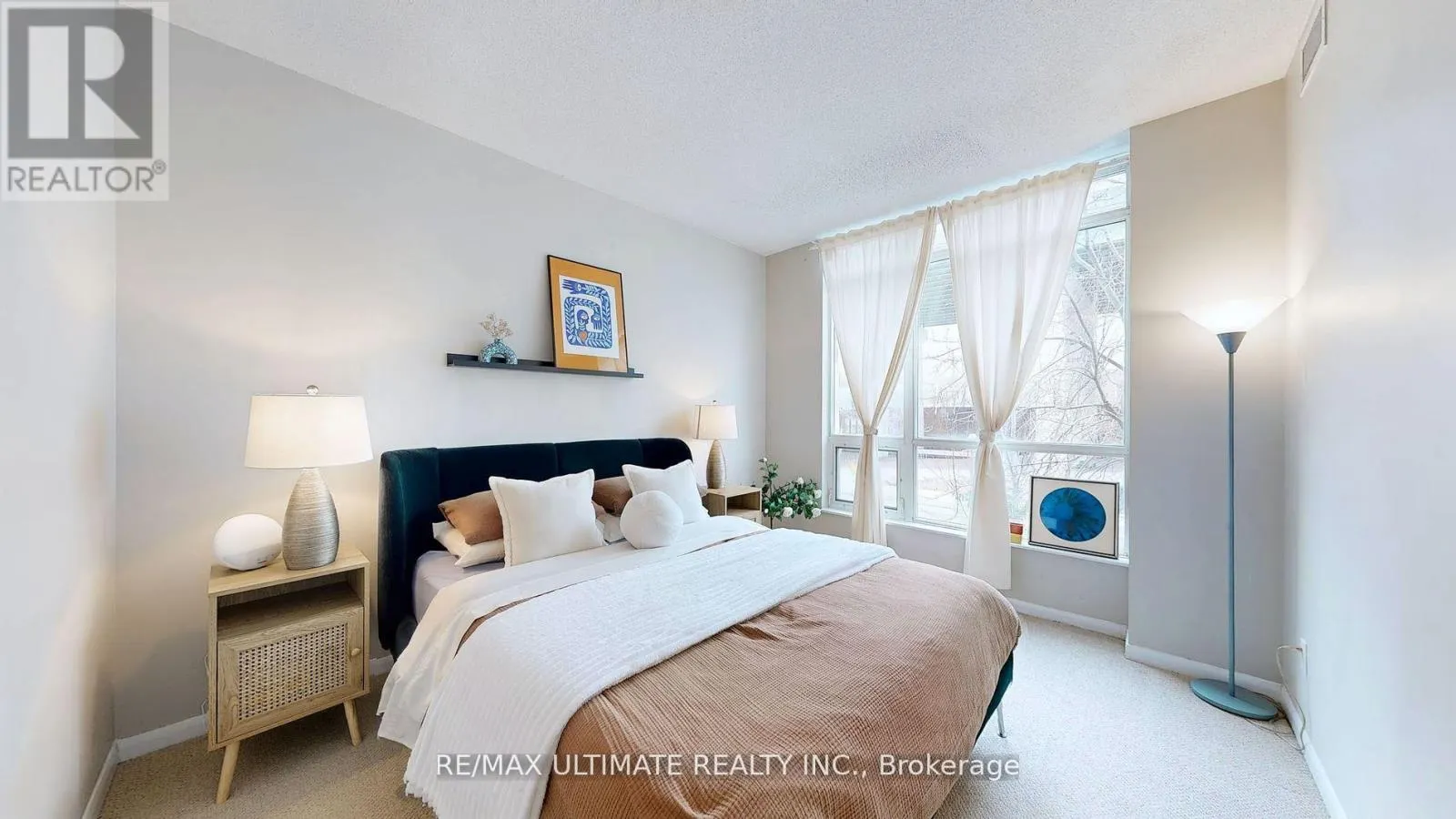 228 - 231 FORT YORK BOULEVARD